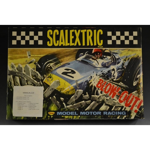 5082 - A boxed Scalextric model electric motor racing set no.31, in Blowout set box (factory re labelled in... 