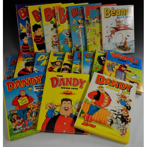 5099 - Children's Annuals - 1960s and later, inc Beano 1969 to 1993 (8vols); Dennis the Menace 1987-1993 (7... 