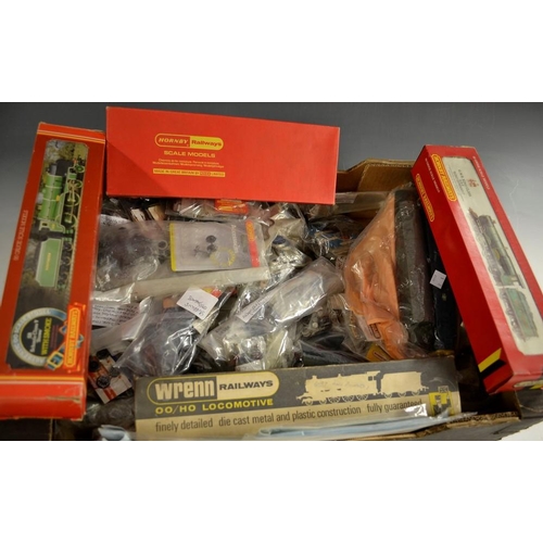 5111 - An extensive collection of model railway spares including Wrenn, Hornby Dublo, Triang, Peco, Lima, m... 