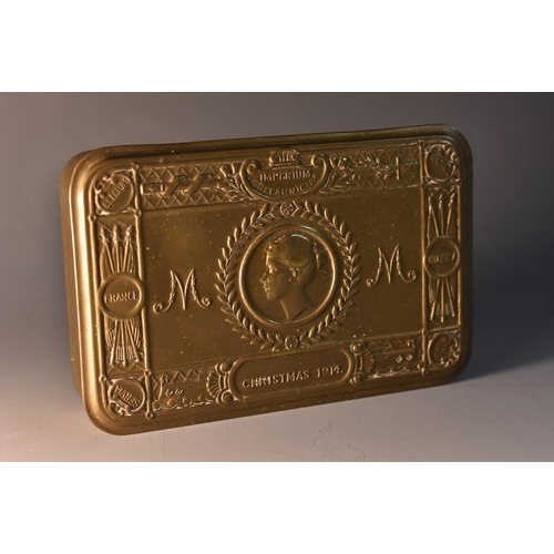 3828 - Militaria - WW1 - a 1914 Princess Mary's Christmas tin, enclosing contents of tobacco, cigarettes an... 