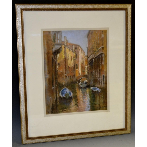 3080 - Graham Kay (contemporary) Venice signed, pastel, 67cm x 56cm