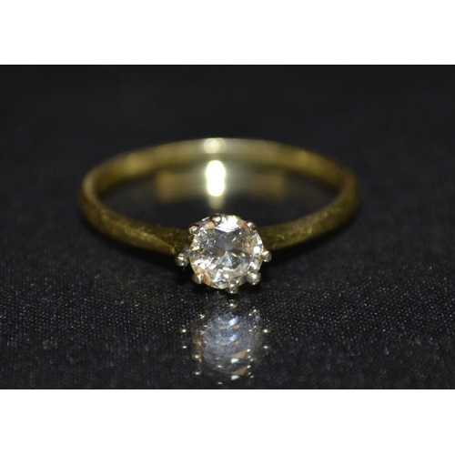 3113 - A diamond solitaire ring, single round brilliant cut diamond approx 0.40ct, raised crown claw, 18ct ... 