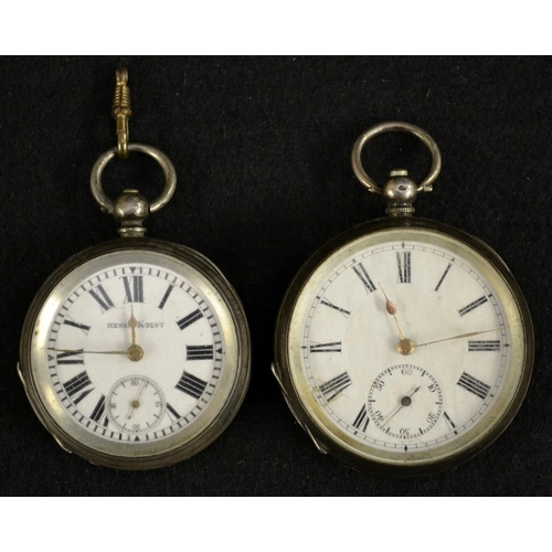3000 - A George V silver open face pocket watch, white enamel dial, Roman numerals, minute track, subsidiar... 