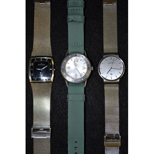 3017 - A gentleman's Skagen 380LSSB oversized ultra thin wristwatch, black dial, quartered Arabic numerals,... 