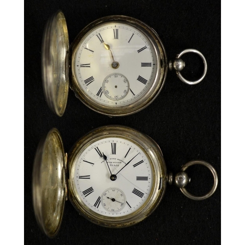 3058 - A Victorian silver hunter case pocket watch,  white dial, Roman numerals, minute track, subsidiary s... 