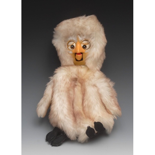 1133 - Vent Oscar the Owl - Pelham Puppets Vent Range, composite head, rolling eyes painted brown, orange b... 