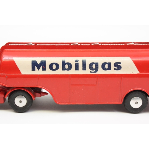 144 - Corgi Toys 1110 Bedford 'S' Tanker 'MOBILGAS', red articulated body, shaped spun hubs, boxed with in... 