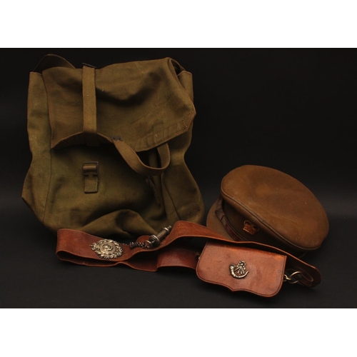 306 - Militaria, 19th century, 2nd Batallion Somerset Rifle Volunteers Sam Brown; military cloth rucksack;... 