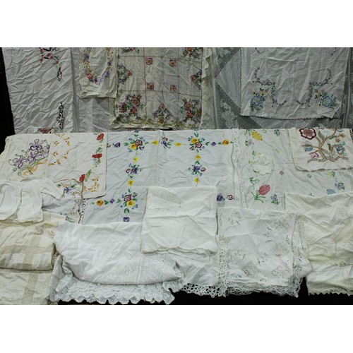 426 - Textiles - hand embroidered table cloths and lace edged linen