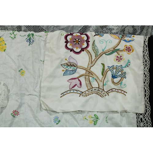 426 - Textiles - hand embroidered table cloths and lace edged linen