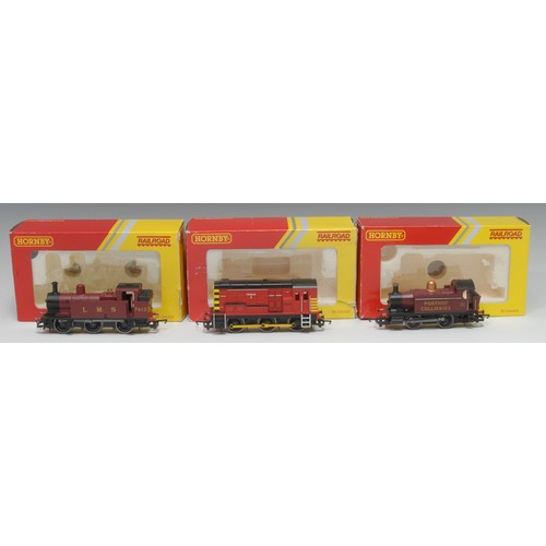 2066 - Hornby OO Gauge R2674 LMS 0-6-0T locomotive, LMS maroon livery, No.7413, Railroad range, boxed; R277... 