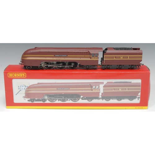 2068 - Hornby OO Gauge R2179 LMS 4-6-2 “Duchess of Gloucester” streamlined Coronation Class locomotive and ... 