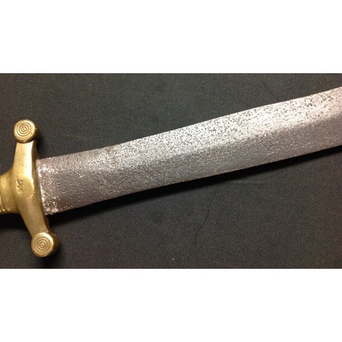 62 - French M1831 Artillery Short Sword with double edged blade, 47cm in length. Cast brass hilt and cros... 