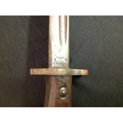 68 - WW1 British 1907 pattern bayonet with 43cm long fullered single edged blade. Maker marked and dated ... 