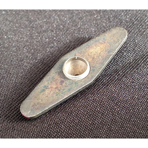 353 - WW2 British RAF / Army / SOE Escape and Evasion Swinger Type Compass. 27mm x 9mm in size. Very small... 