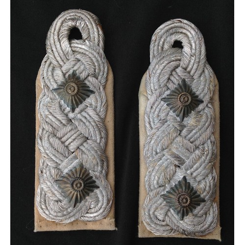 416 - WW2 Third Reich Heer Schulterklappen Officers sew in pattern shoulder boards for rank of Colonel wit... 