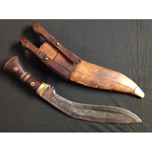 437 - REPRODUCTION WW1 British Kukri knife. Single edged fullered blade 34cm in length. Marked 1917 with i... 