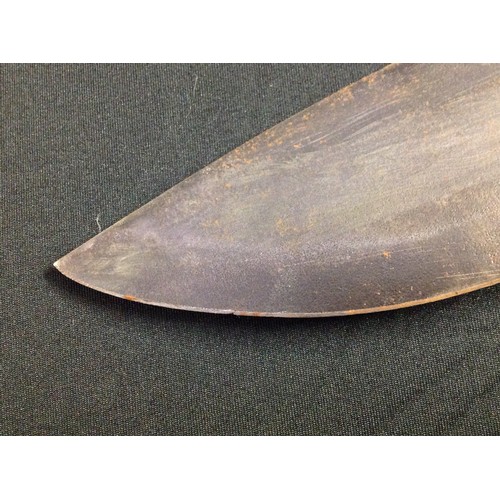 437 - REPRODUCTION WW1 British Kukri knife. Single edged fullered blade 34cm in length. Marked 1917 with i... 