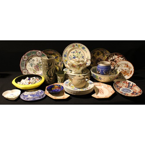 305 - Ceramics - a Mason's Regency part dinner service; a Royal Crown Derby Imari plate; a Japanese Imari ... 