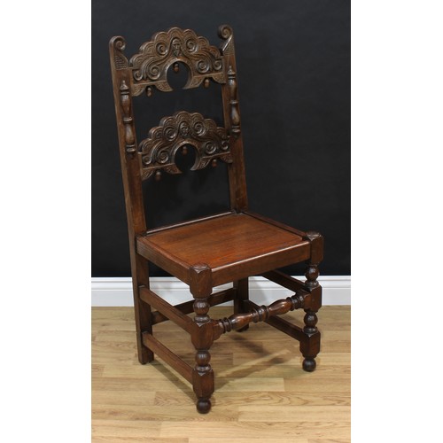 1497 - Frank Pratt of Derby - a 17th century style oak 'Derbyshire' chair, of Charles II design, shaped cre... 