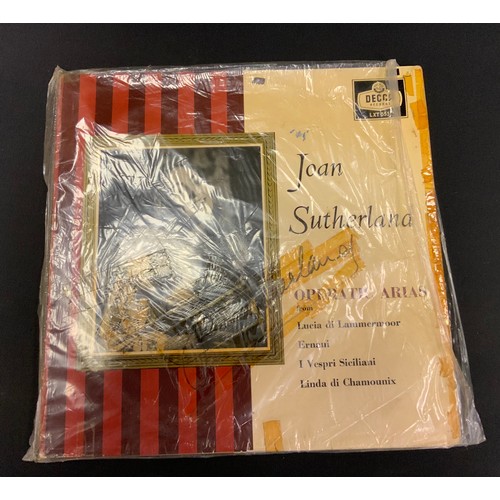 168 - Autographs & Vinyl Records - Opera and classical music autographed boxed sets etc signatures inc Bel... 