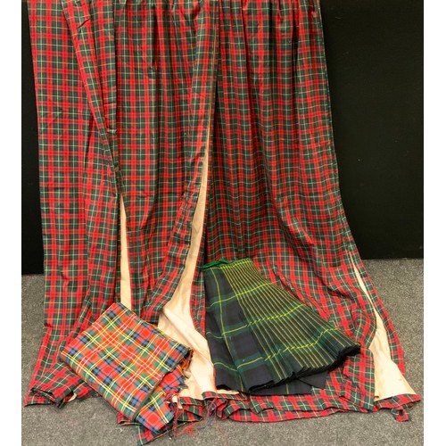 210 - Textiles - a Scottish Military issue Gordon Highlanders Tartan Kilt, marked W D T surrounding an iss... 