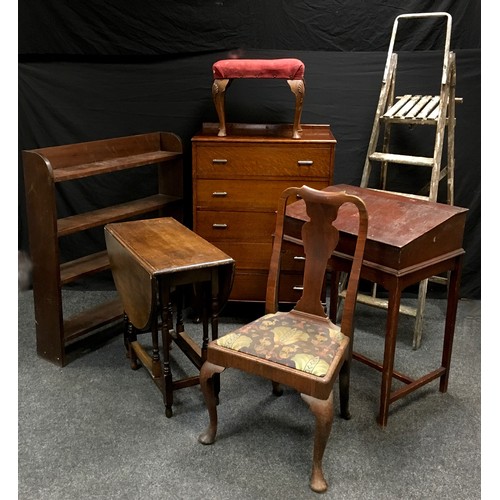 199 - A 1930/40’s five drawer oak chest; an oak floor standing bookcase; a Queen Anne style dining chair; ... 