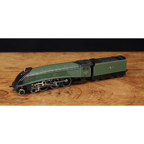 5077 - Trix Minitrix N Gauge (1:160 scale) N.211 BR Class A4 