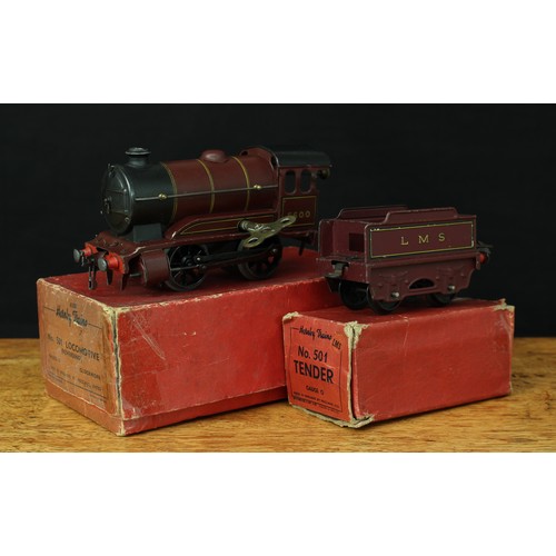 5177 - Hornby O Gauge tinplate and clockwork 41030 No.501 locomotive (reversing) maroon livery, No.5600, bo... 
