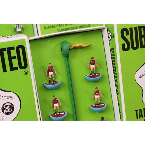 5199 - Subbuteo 'Top Spin' table soccer OO scale football teams, West Midlands clubs, comprising C.100 Asto... 