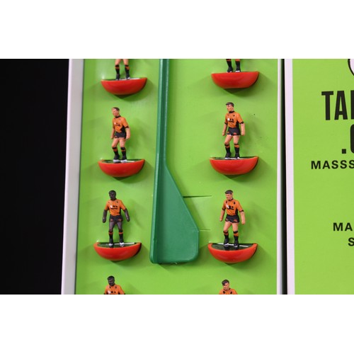 5199 - Subbuteo 'Top Spin' table soccer OO scale football teams, West Midlands clubs, comprising C.100 Asto... 