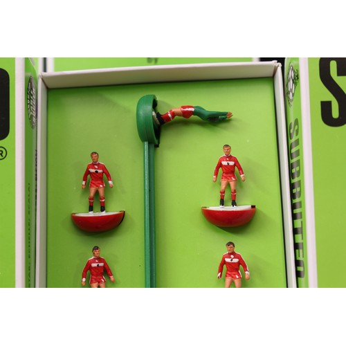 5201 - Subbuteo 'Top Spin' table soccer OO scale football teams, Southern, Northern and Scottish clubs, com... 
