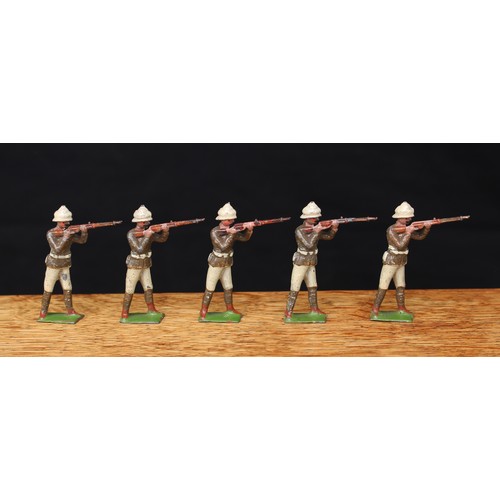 5238 - W Britain (Britains) Gloucestershire Regiment in khaki from the No.119 set, comprising five figures,... 