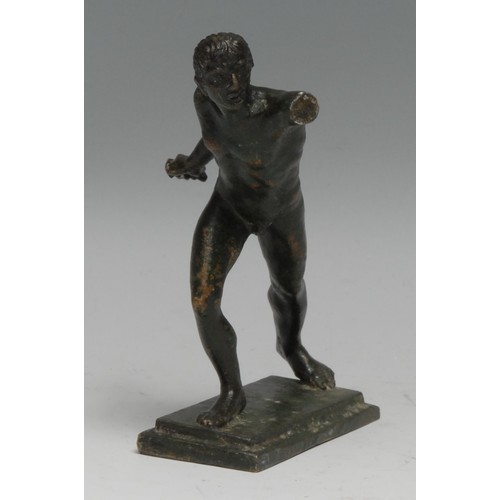 3628 - Grand Tour School, a verdigris patinated cabinet bronze, of a Roman gladiator, after the antique, re... 