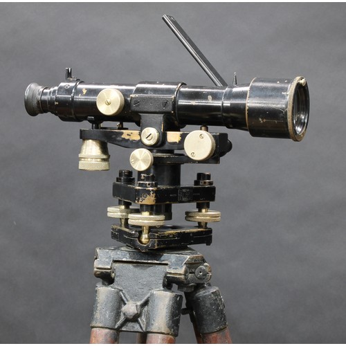 3772 - A mid 20th century surveyor's theodolite, Hall Bros, Purley Way, Croydon, No 40416, retailed by J.A ... 