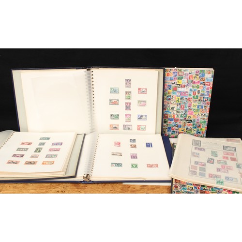 5500 - Stamps - box of albums and binders, New Zealand, Australia, Pacific, etc, GVI - QEII loose or mint s... 