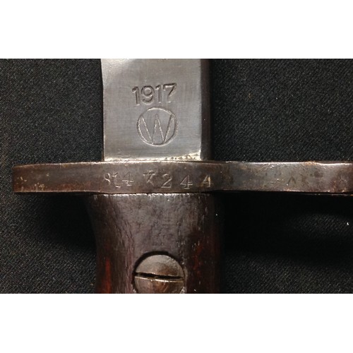 56 - WW1 US P17 Bayonet with single edged fullered blade 430mm in length with makers mark for Winchester ... 