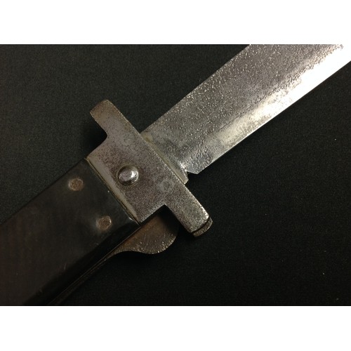 88 - WW2 British Folding Machete with folding blade 250mm in length. No makers mark. Crossguard marked wi... 