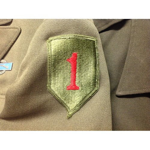 123 - WW2 US Army Officers Uniform comprising of Officers Chocolate tunic with insignia for a 2nd Lt 1st I... 