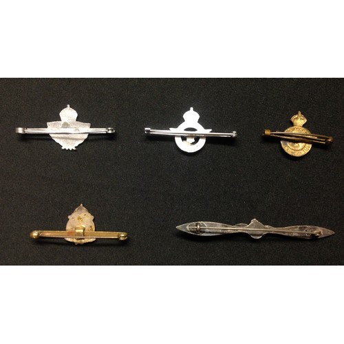 133 - WW2 British RAF Sweetheart badge collection comprising of: RAFVR tie pin: 