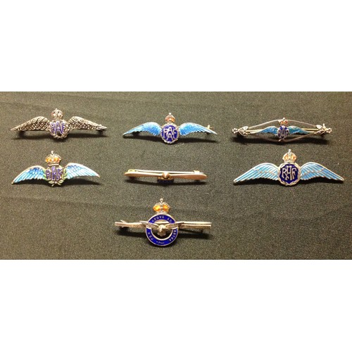 135 - WW2 RAF /RAAF Sweetheart wings in 9ct Gold and Silver: 7 badges all marked silver or Sterling silver... 