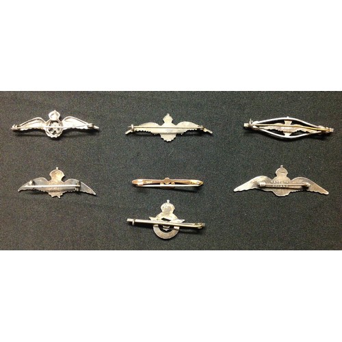 135 - WW2 RAF /RAAF Sweetheart wings in 9ct Gold and Silver: 7 badges all marked silver or Sterling silver... 