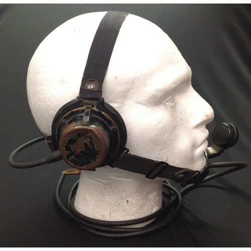 146 - WW2 Third Reich Kriegsmarine Intercom Headset Kopffernsprecher 41. Comprises of a set of head phones... 