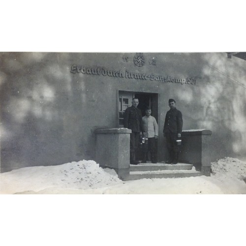 154 - WW2 Third Reich pocket photo album of a member of Armee Sanitas Kompanie 501. Contains 25 un-publish... 