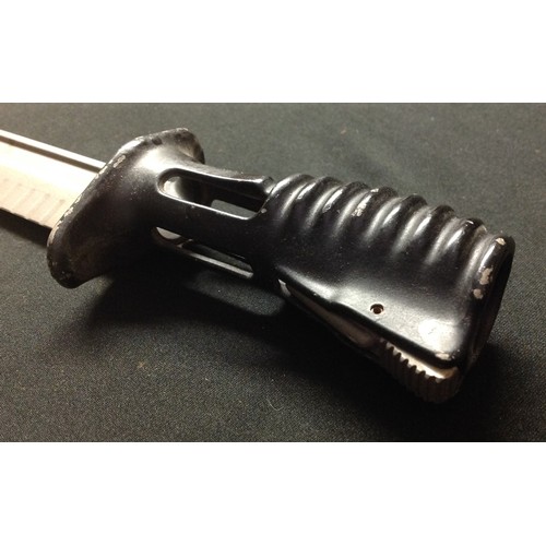 182 - British SA80 Bayonet with 180mm long blade. Much original black finish remains to grip. Working rele... 