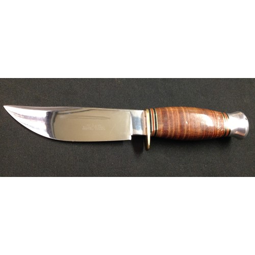 195 - Survival/Hunting Knife with 120mm long Bowie style blade with etched 