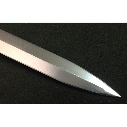 216 - Swiss Model 1957 Bayonet with double edged blade 237mm in length, serial number W126770. Maker is We... 