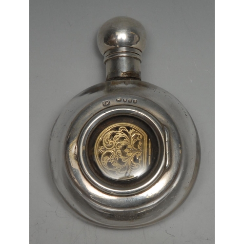 172 - A Victorian silver and clear glass moon flask novelty combination scent bottle, vinaigrette and snuf... 