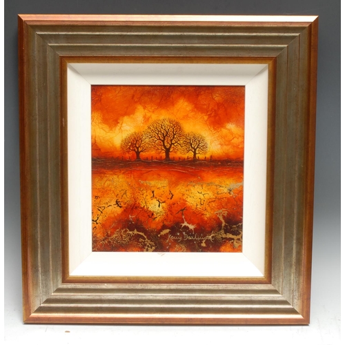 5076 - Kerry Darlington
Warm Oak Tree
signed, paper label to verso, mixed media, acrylic and resin, 28cm x ... 