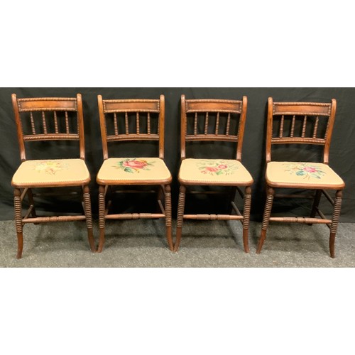 252 - A set of four mahogany dining chairs(4)